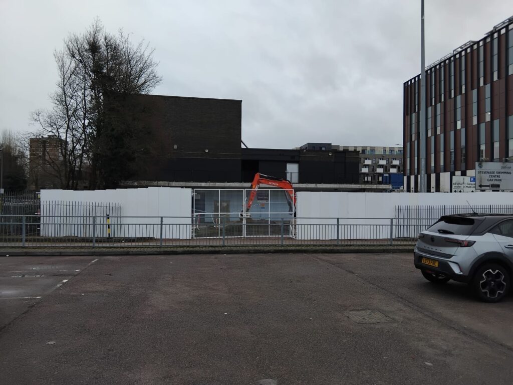 New Stevenage Swimming Pool Construction